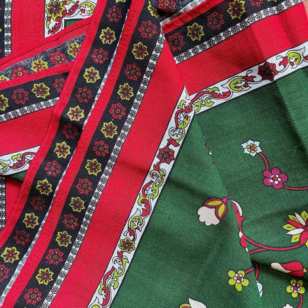 Vintage virgin wool neck scarf